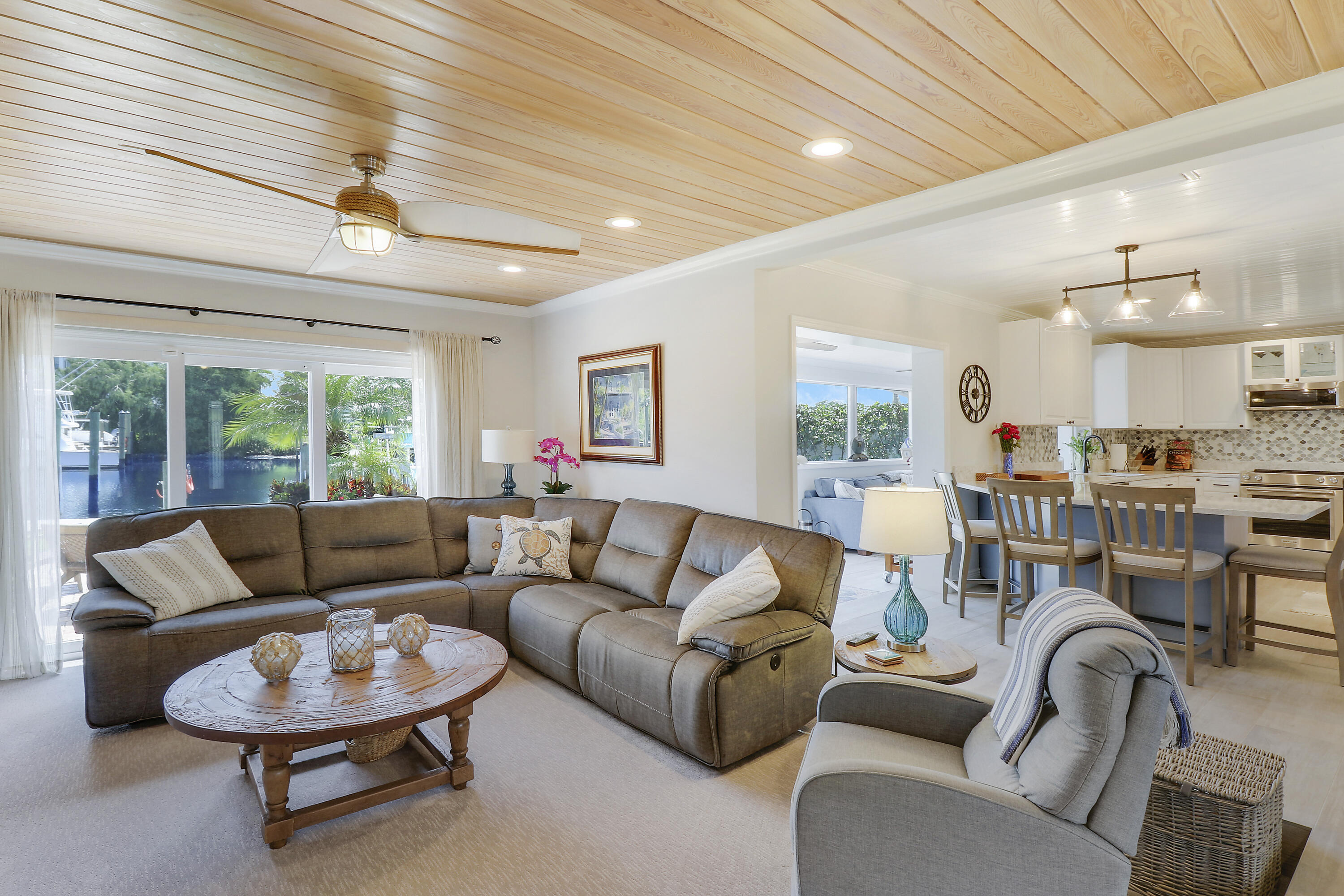 701 SW Pine Tree Lane, Palm City