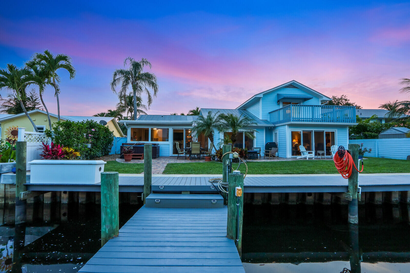 701 SW Pine Tree Lane, Palm City