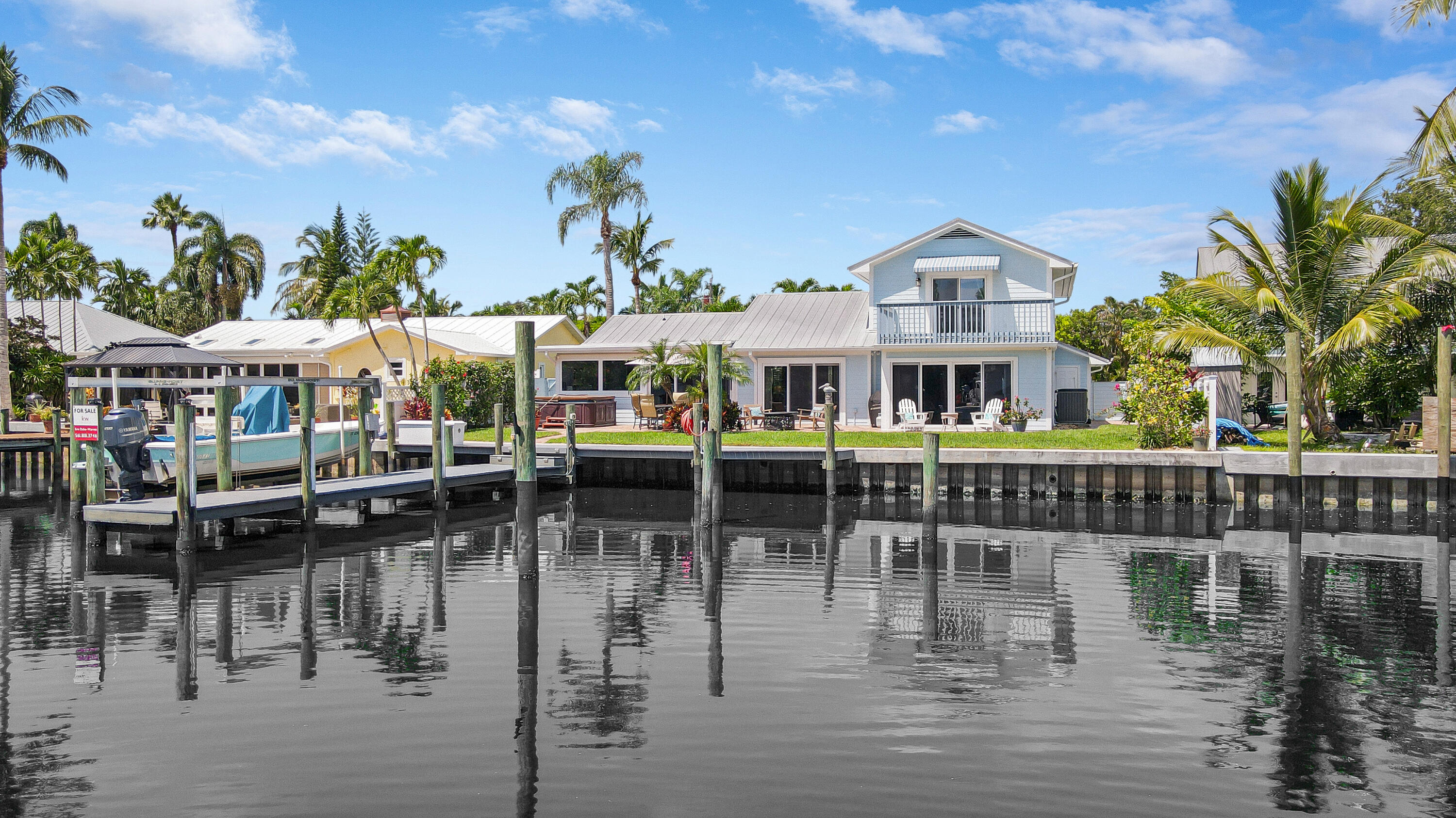 701 SW Pine Tree Lane, Palm City