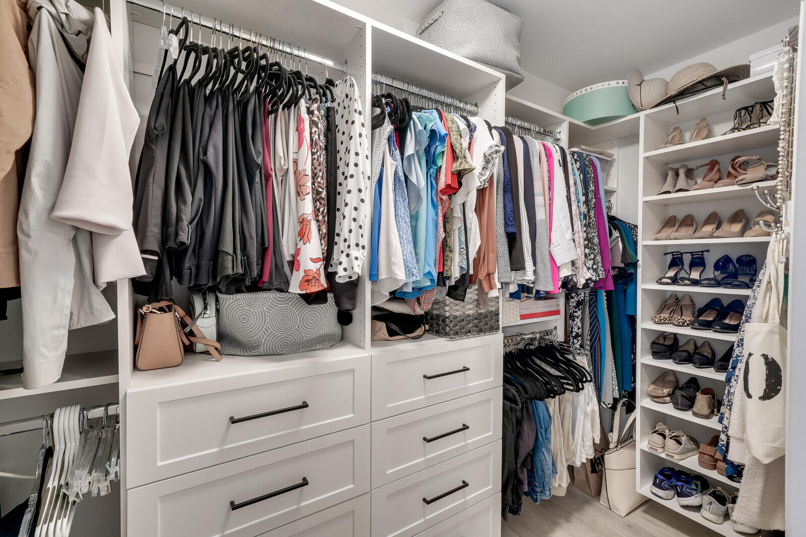 701 SW Pine Tree Lane, Palm City