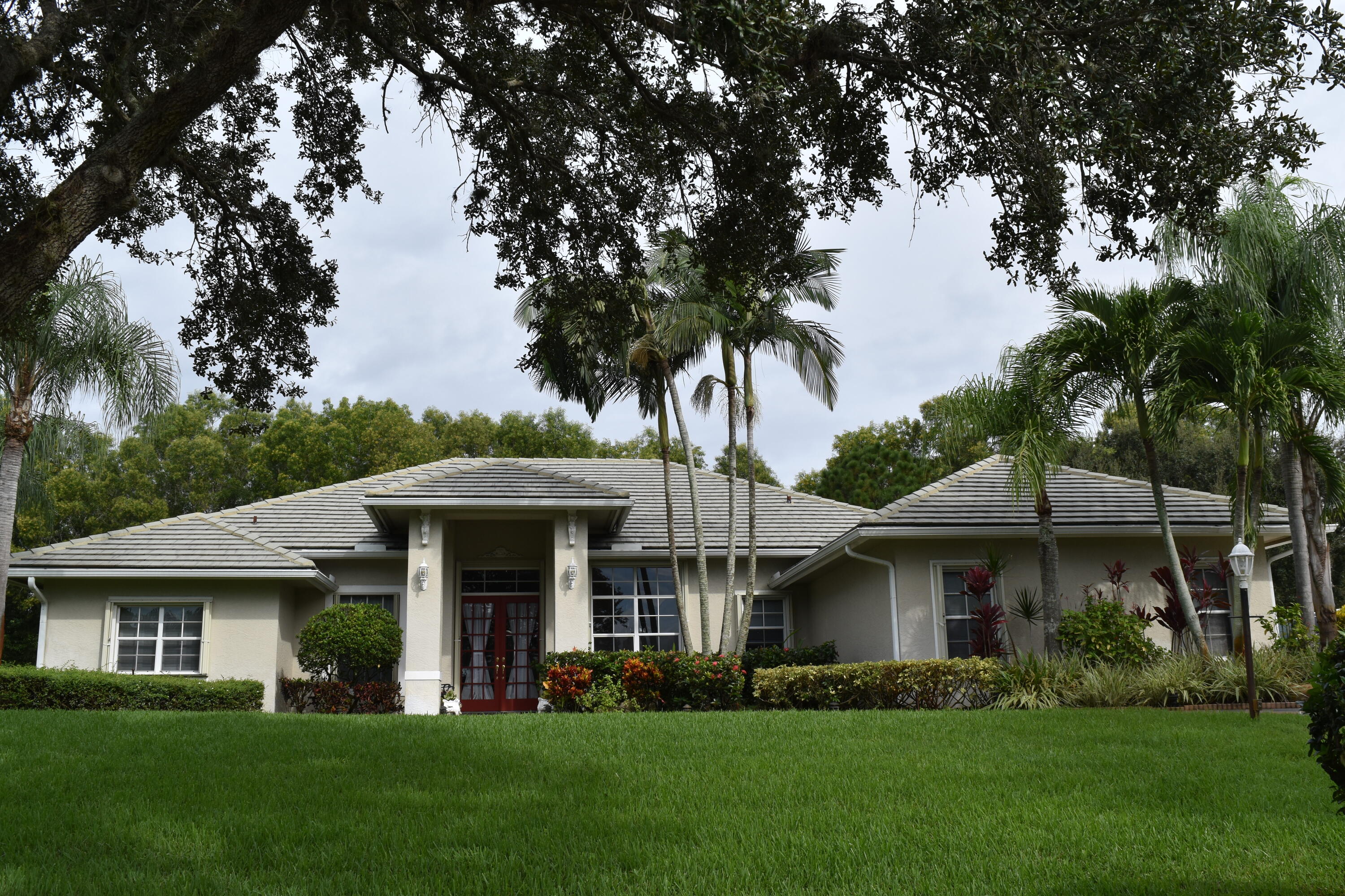 4911 SW Lake Grove Circle, Palm City