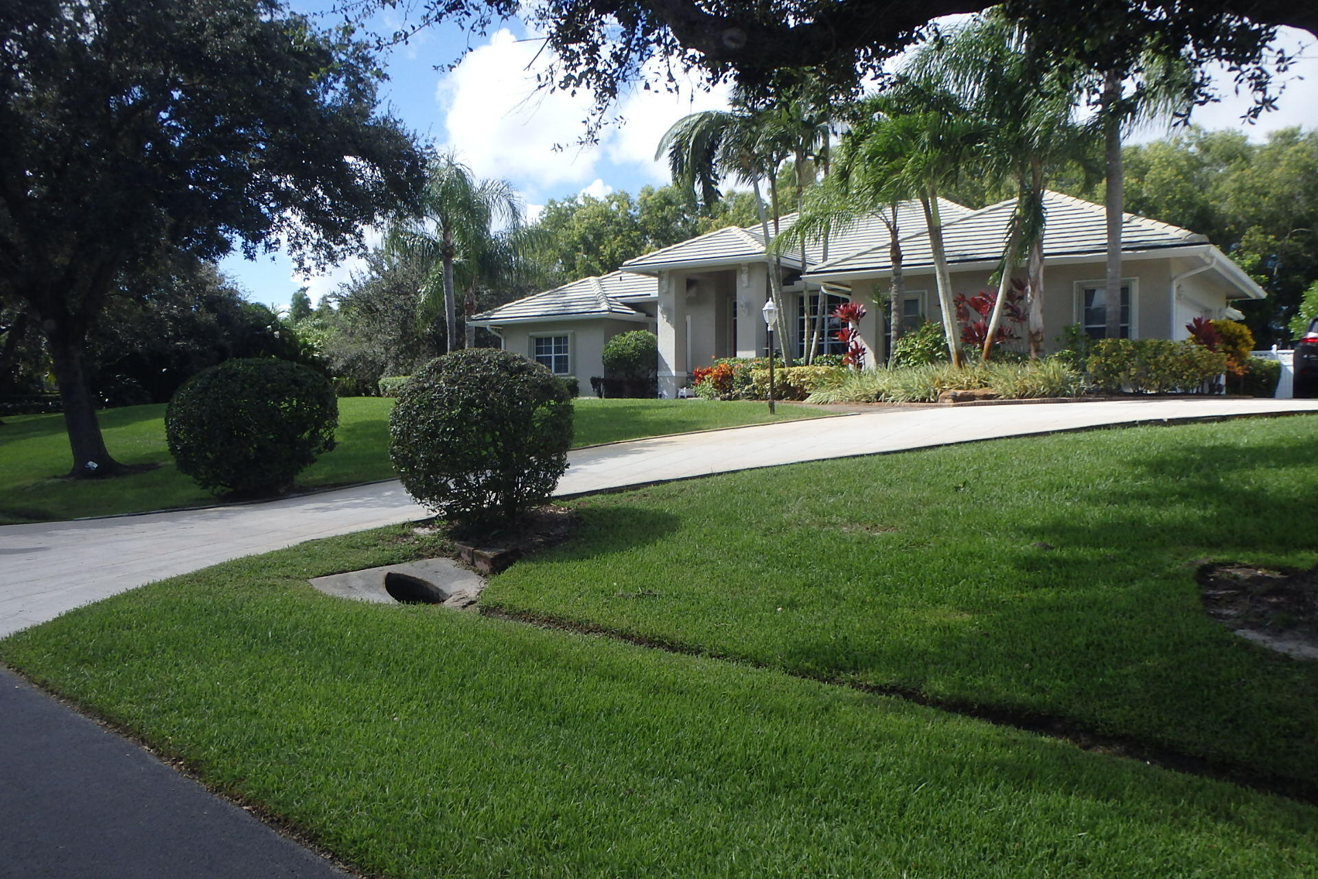 4911 SW Lake Grove Circle, Palm City