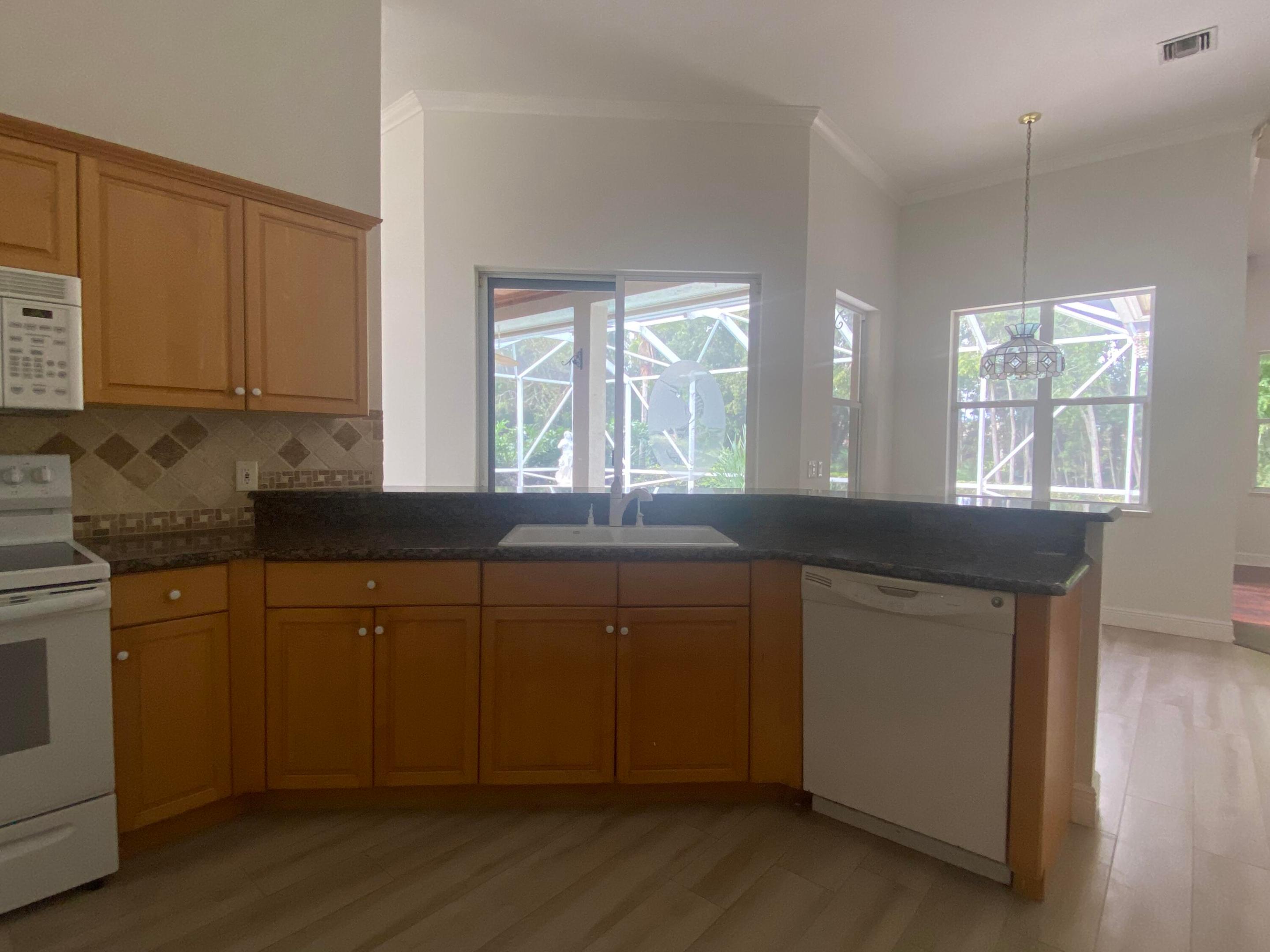 4911 SW Lake Grove Circle, Palm City