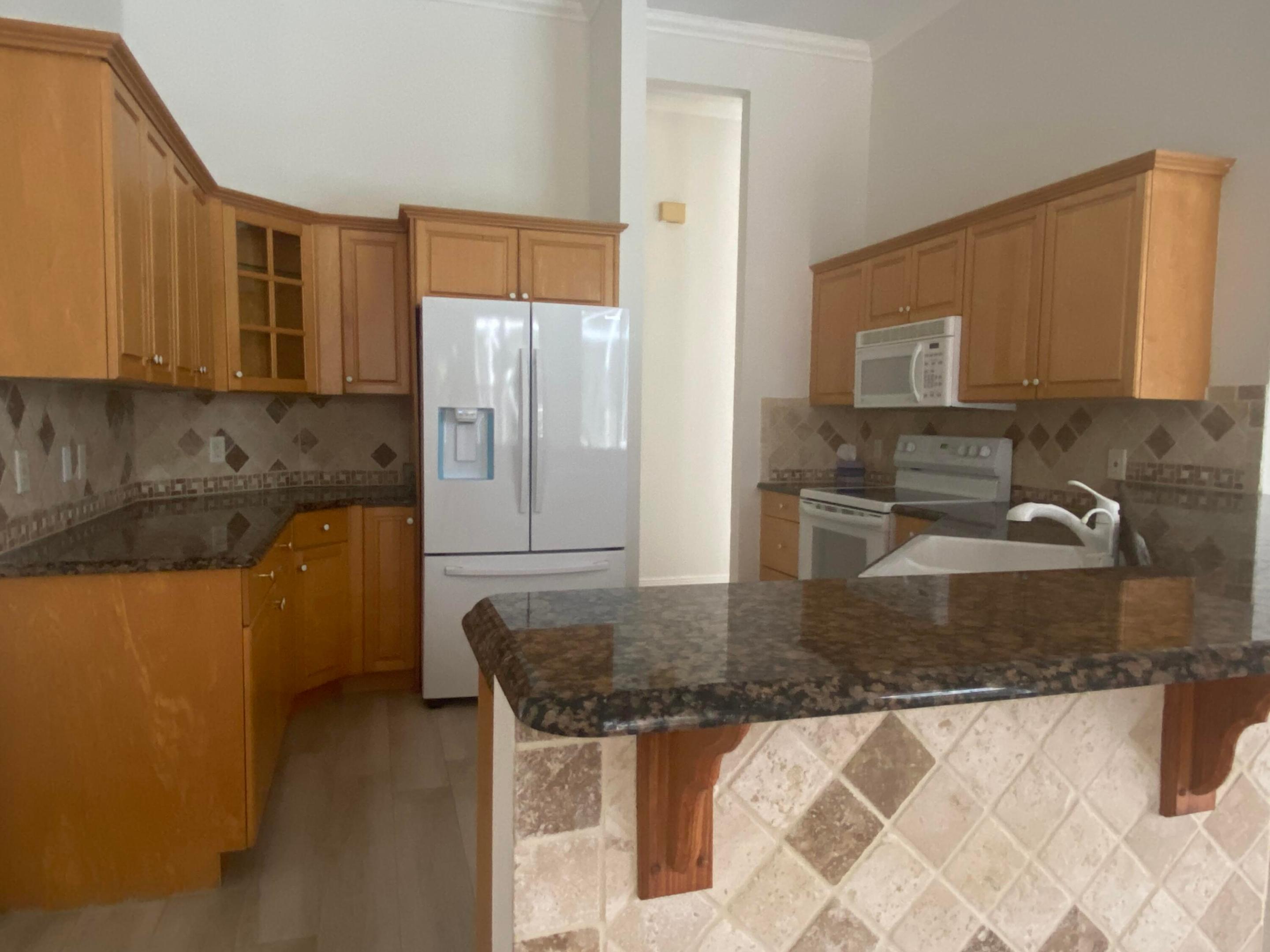 4911 SW Lake Grove Circle, Palm City