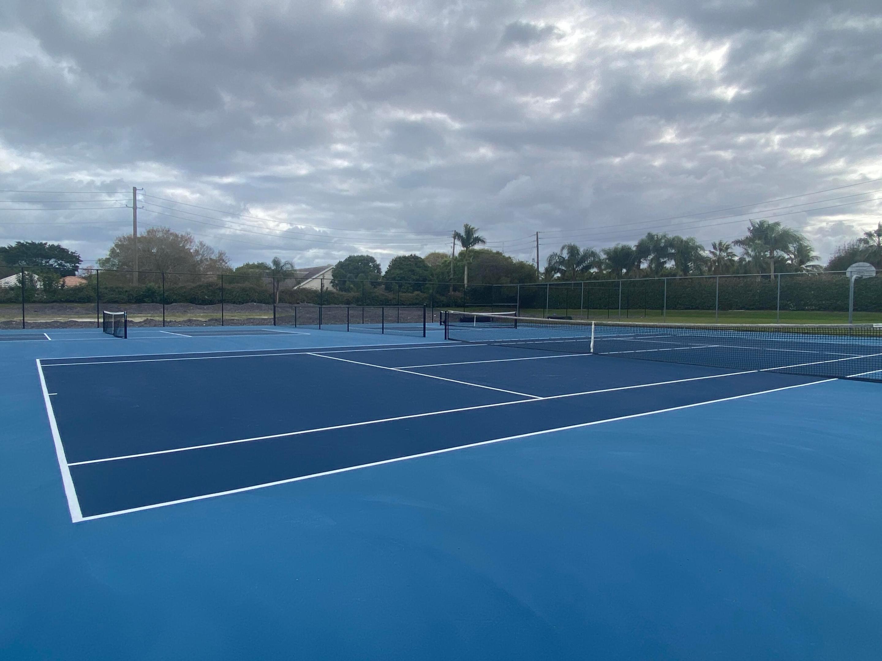 4911 SW Lake Grove Circle, Palm City