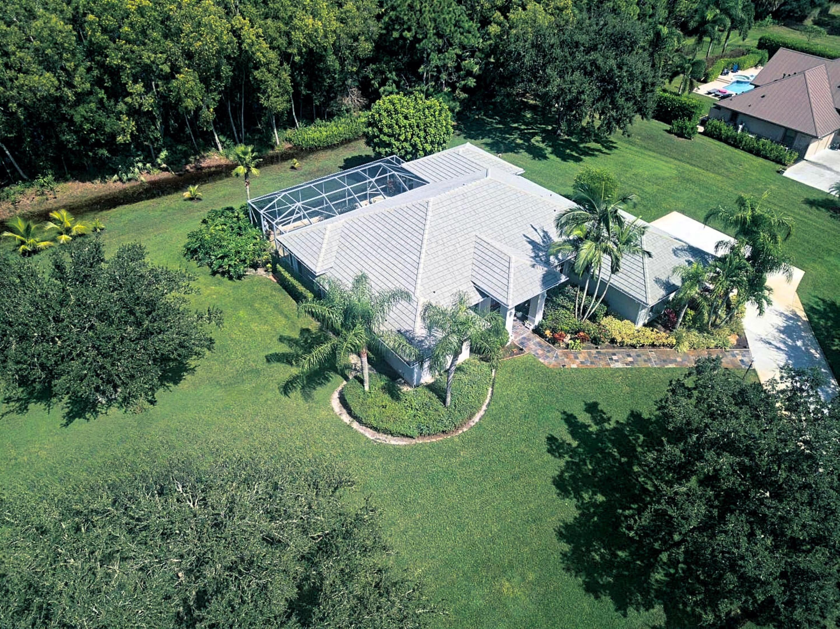 4911 SW Lake Grove Circle, Palm City