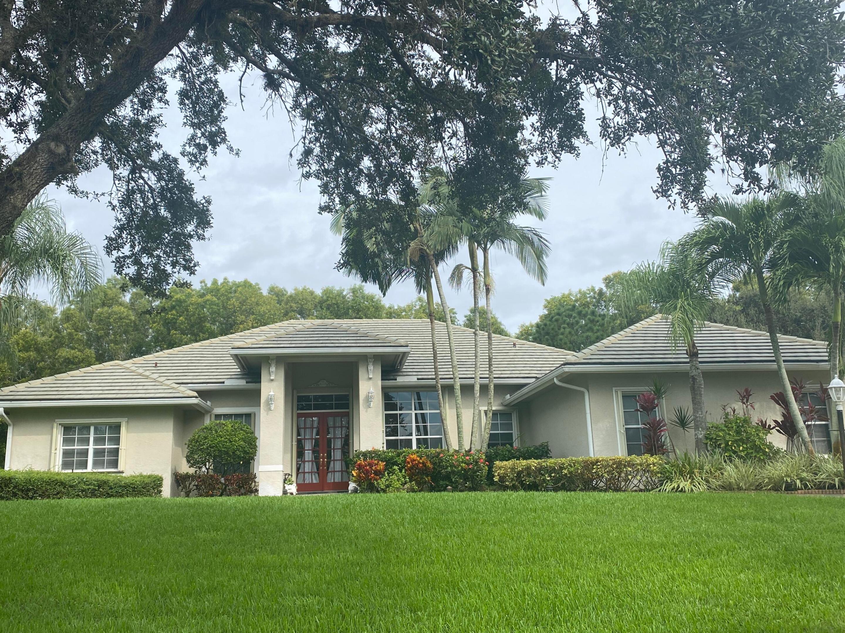 4911 SW Lake Grove Circle, Palm City