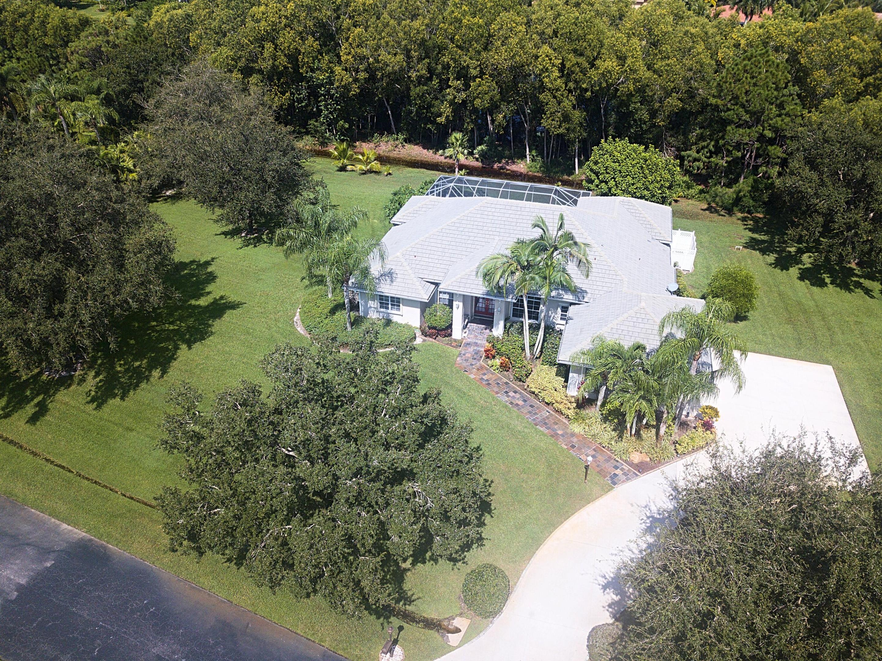 4911 SW Lake Grove Circle, Palm City
