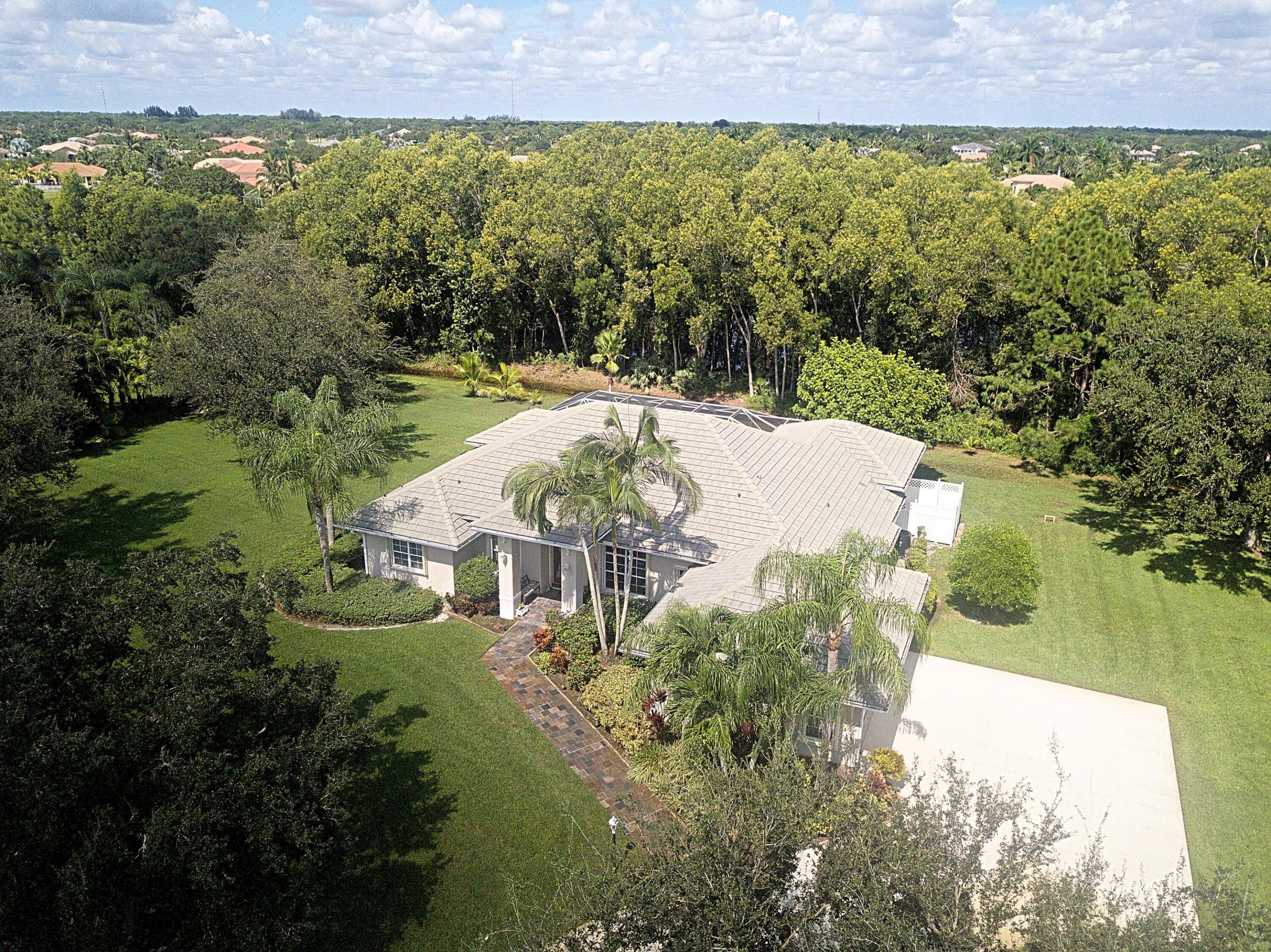 4911 SW Lake Grove Circle, Palm City