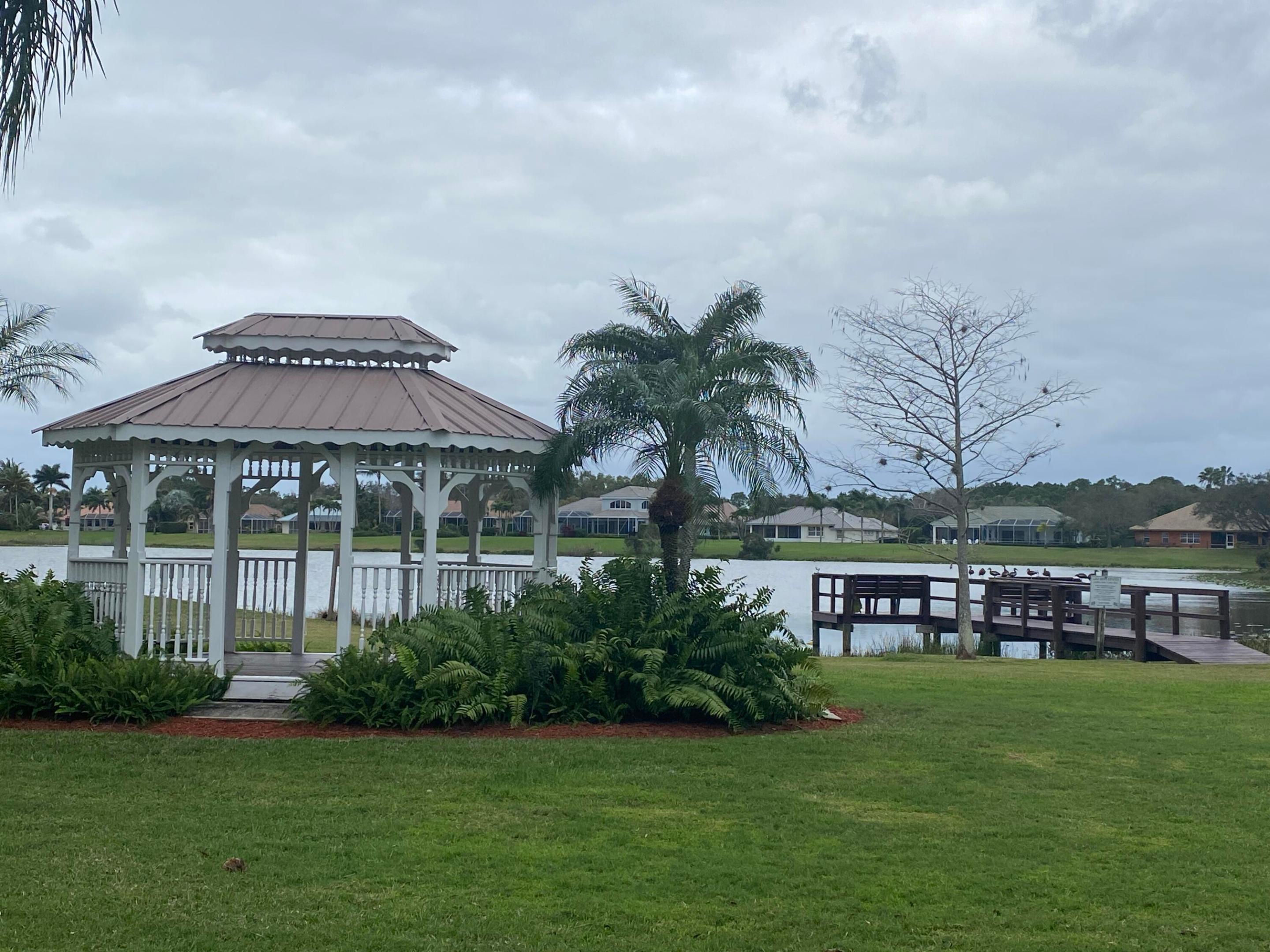 4911 SW Lake Grove Circle, Palm City