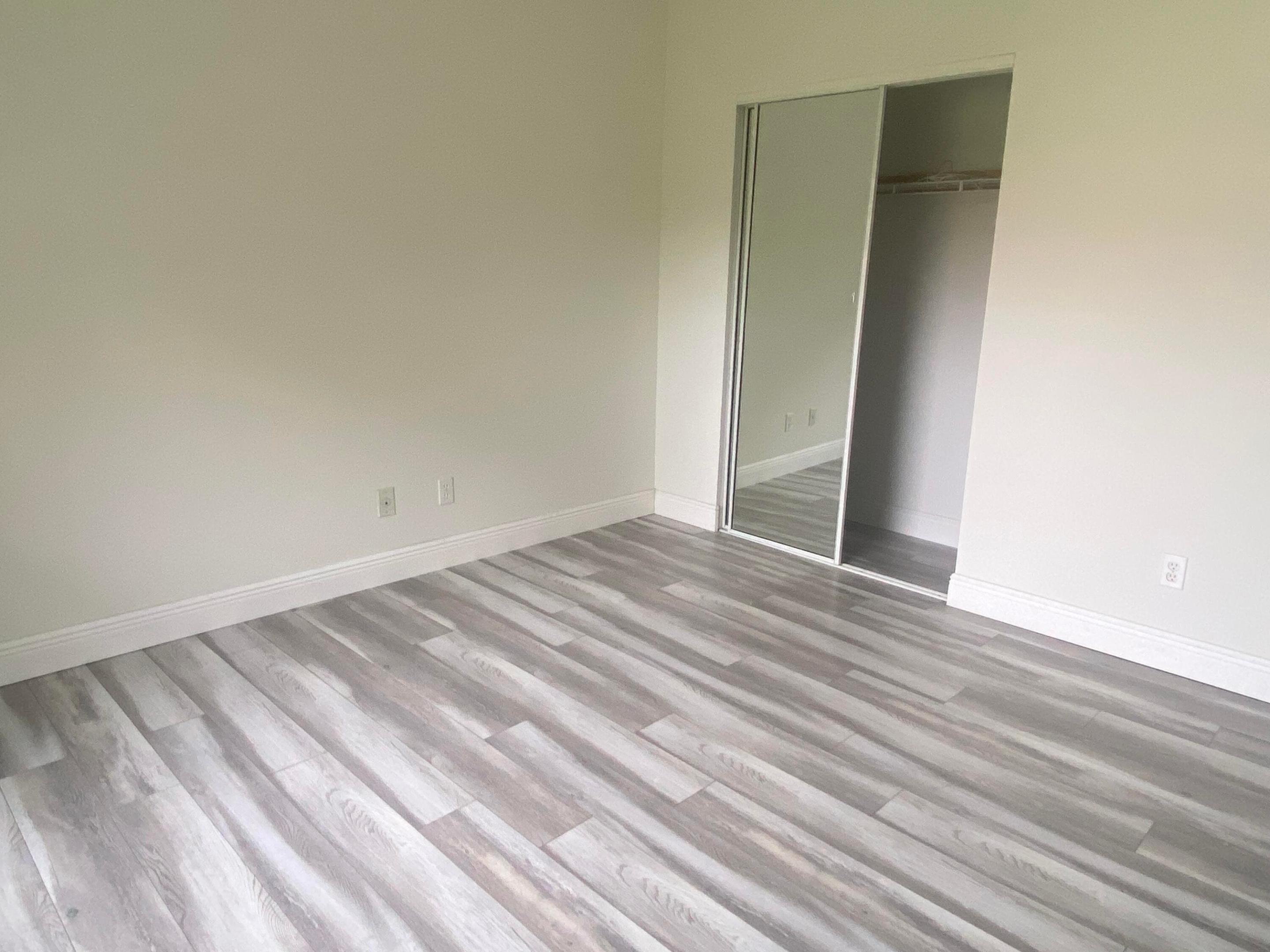 4911 SW Lake Grove Circle, Palm City