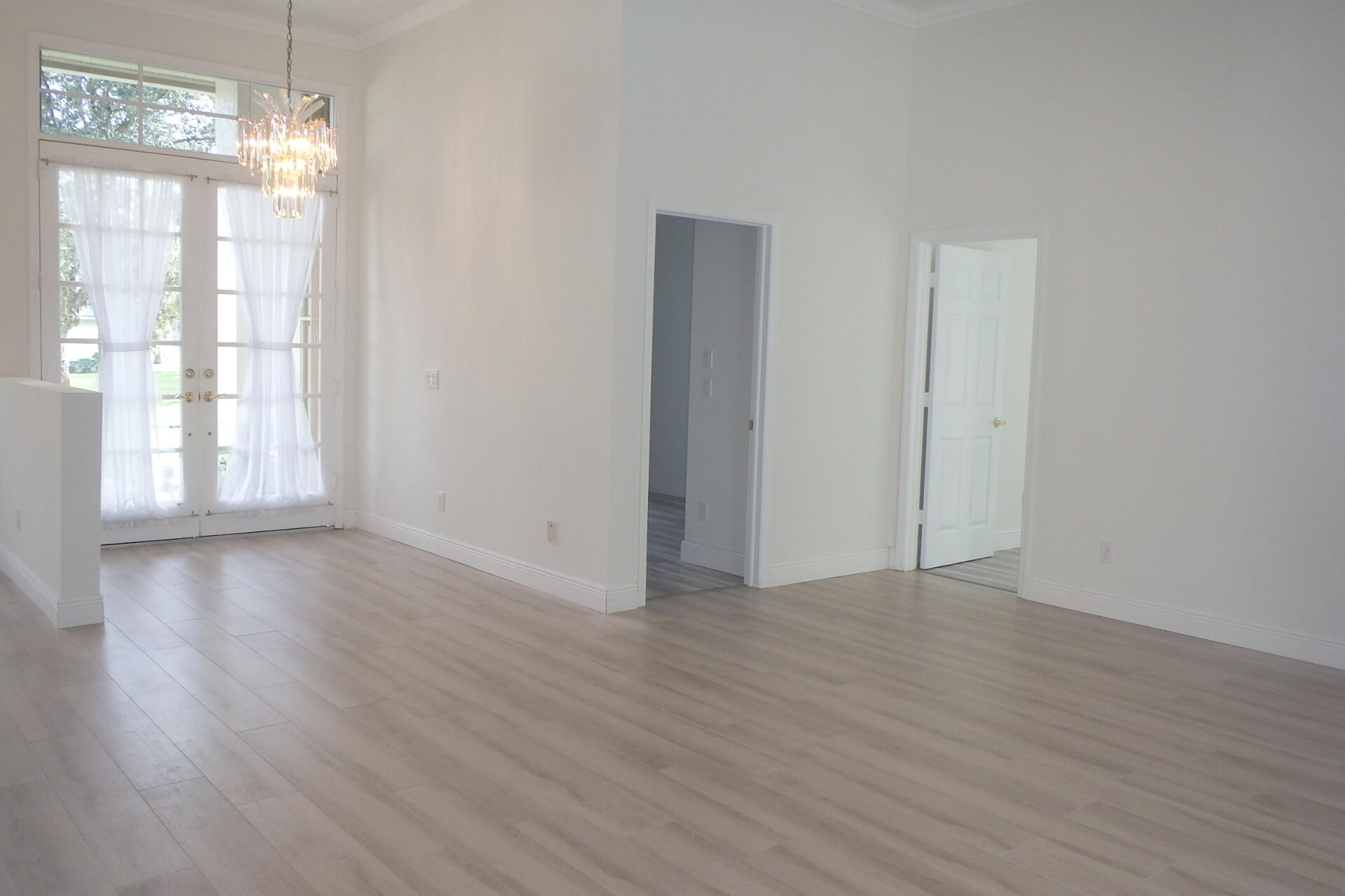 4911 SW Lake Grove Circle, Palm City