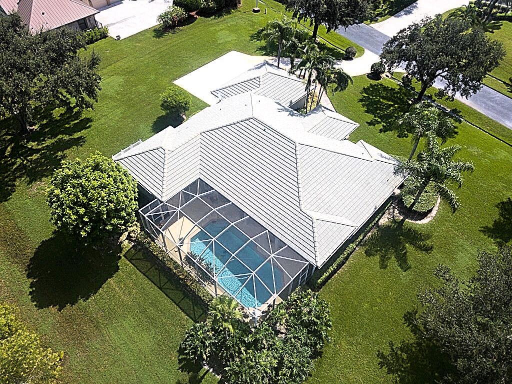 4911 SW Lake Grove Circle, Palm City