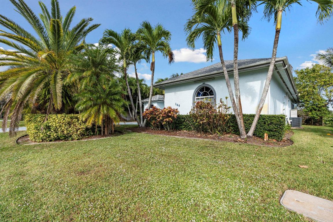 365 NE Vanda Terrado, Jensen Beach