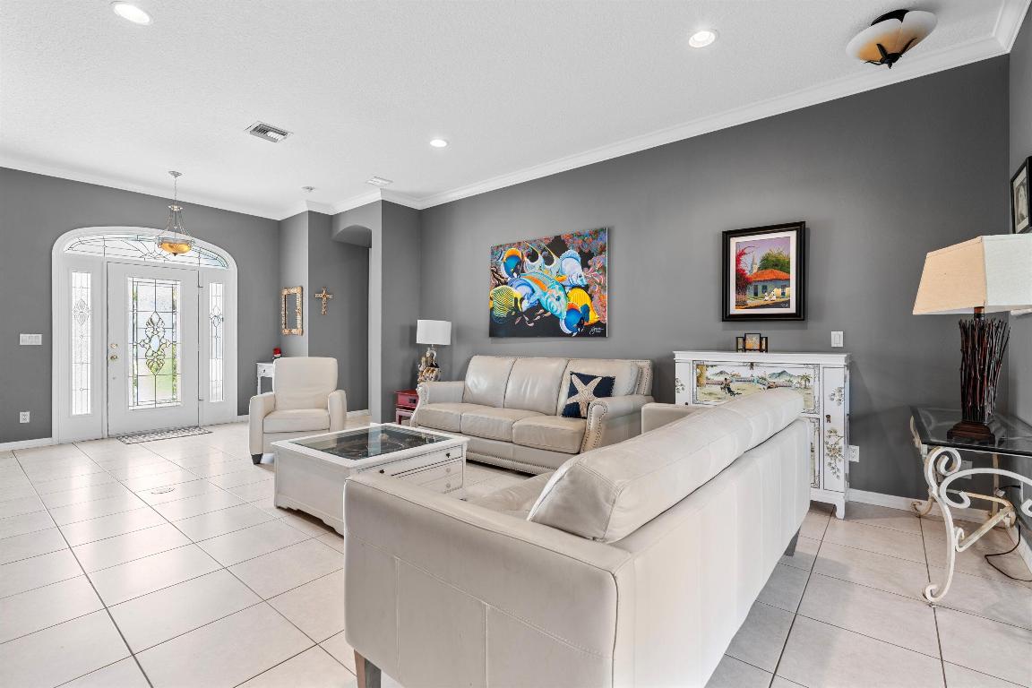 365 NE Vanda Terrado, Jensen Beach