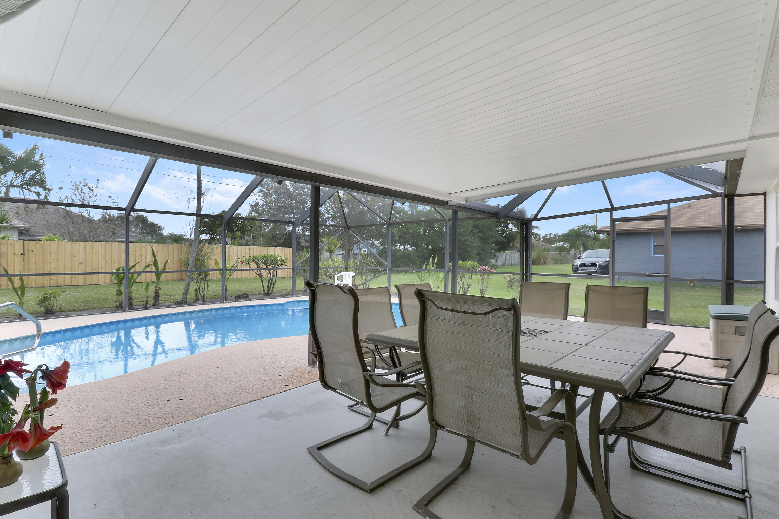 2814 SE Melaleuca Boulevard