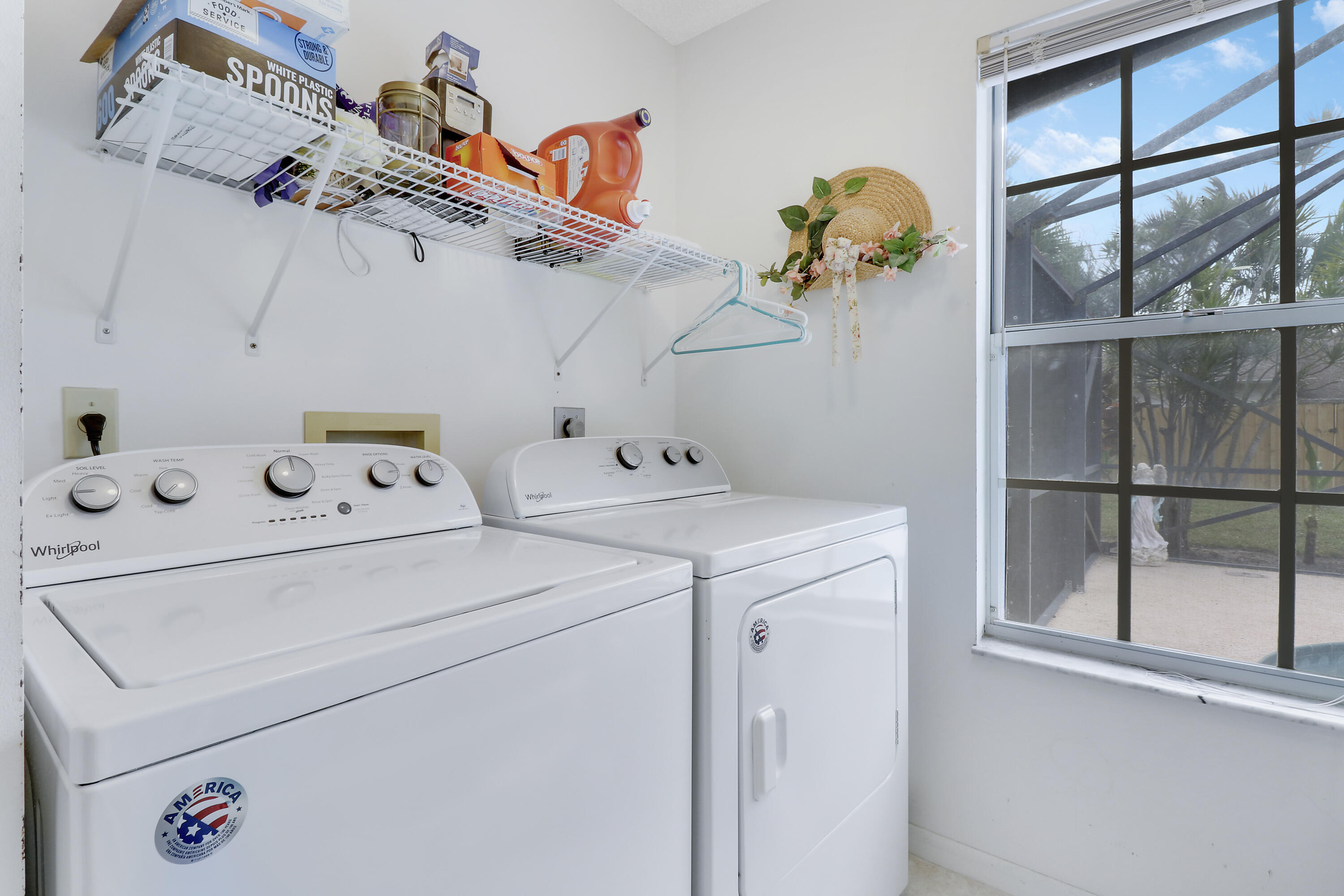 2814 SE Melaleuca Boulevard