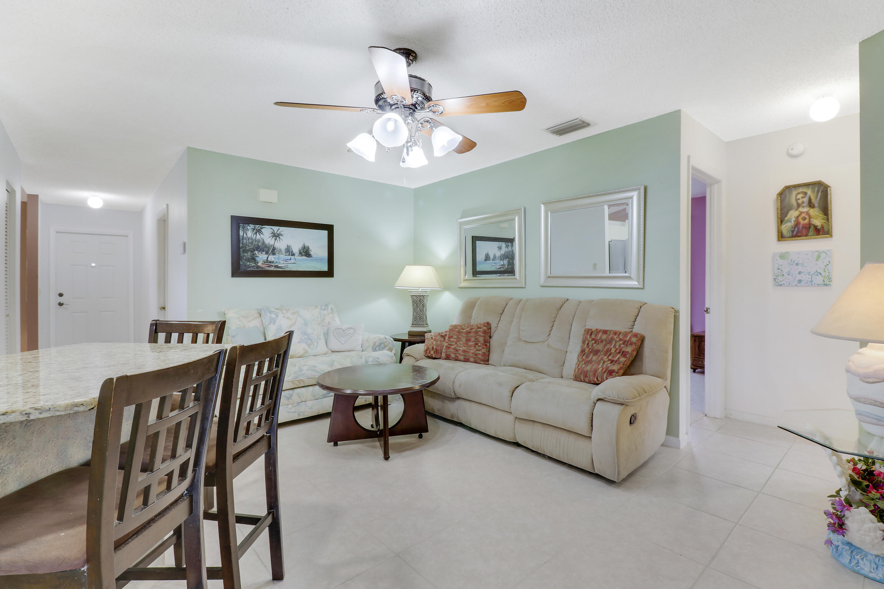 2814 SE Melaleuca Boulevard