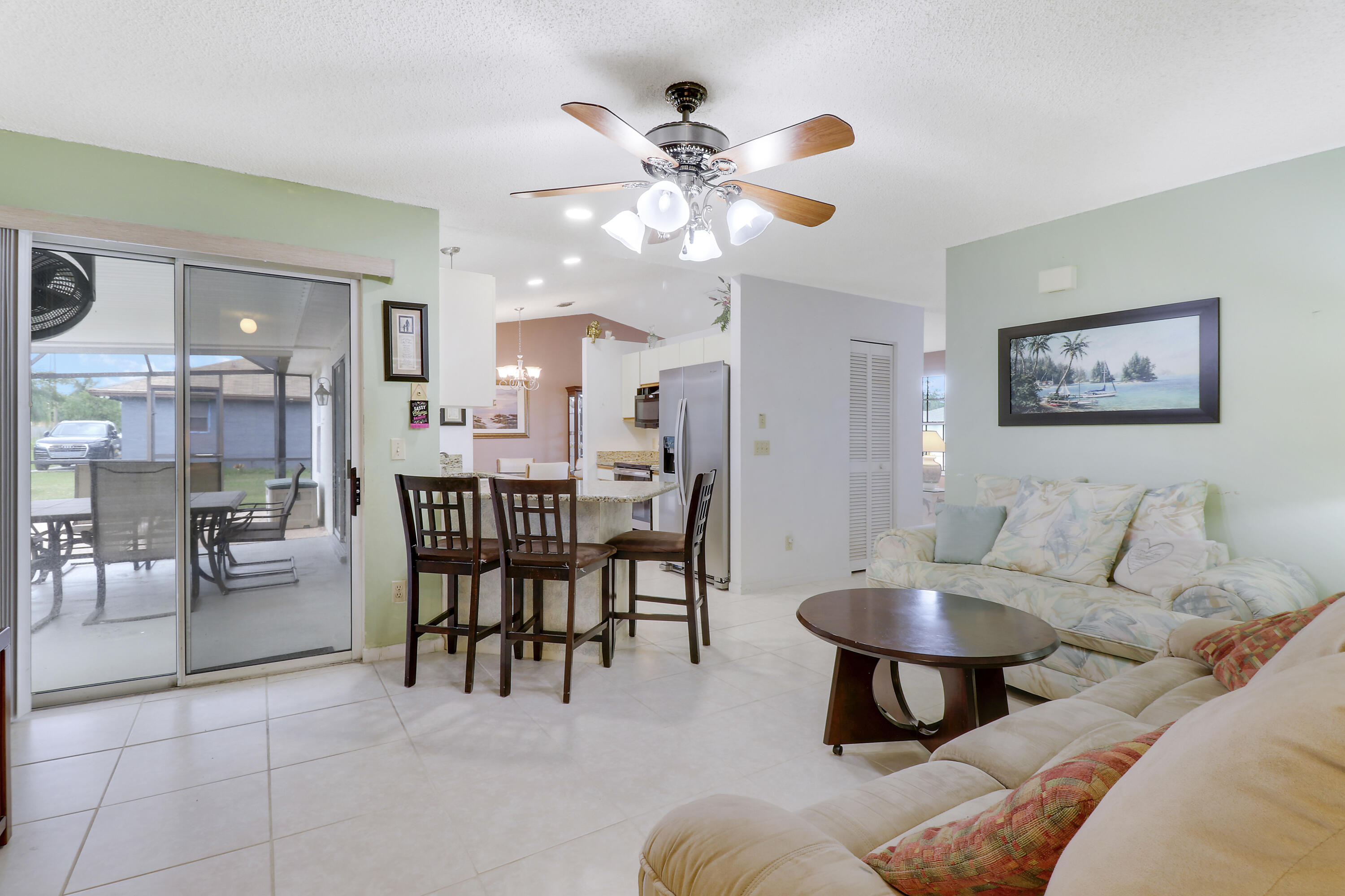 2814 SE Melaleuca Boulevard