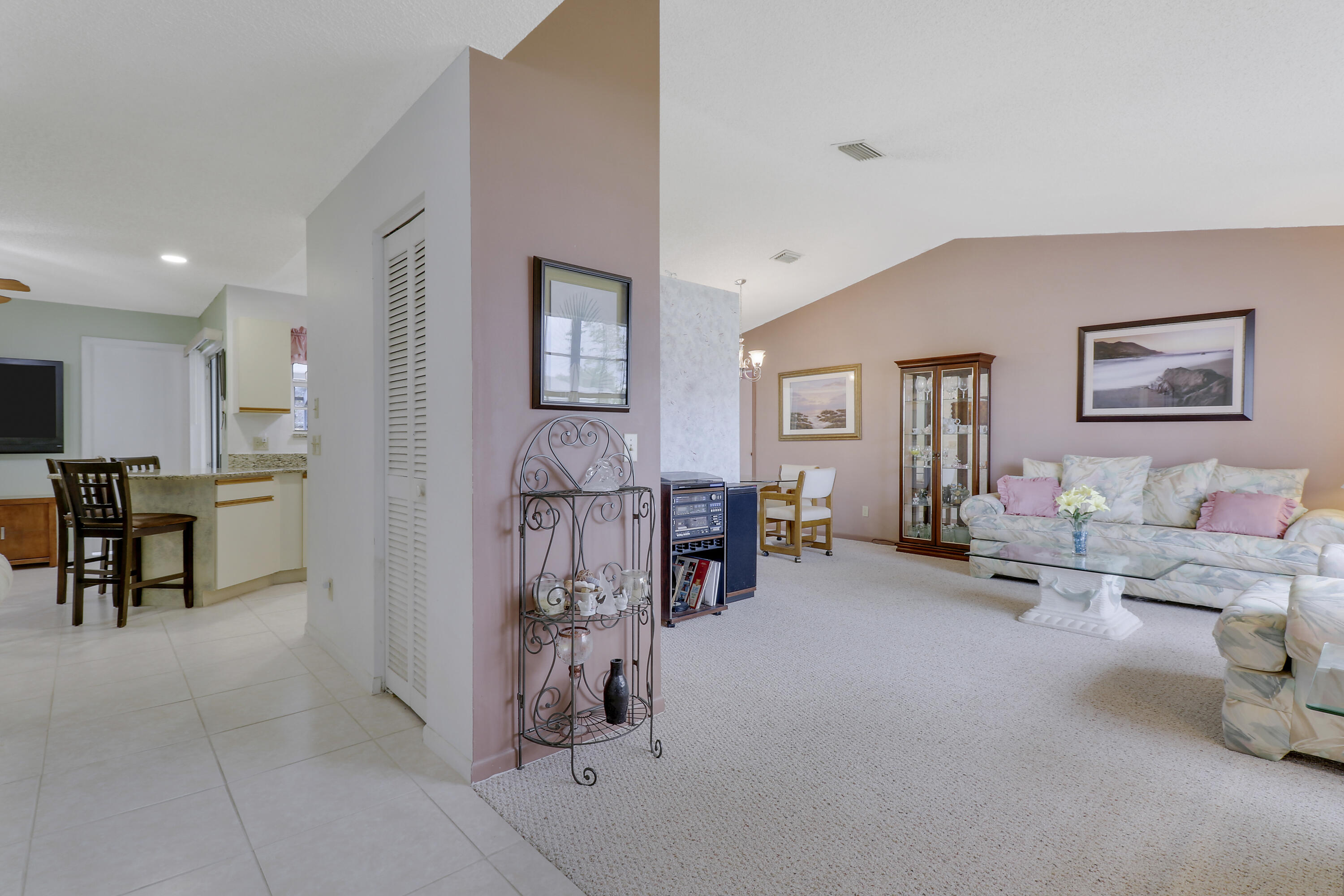 2814 SE Melaleuca Boulevard