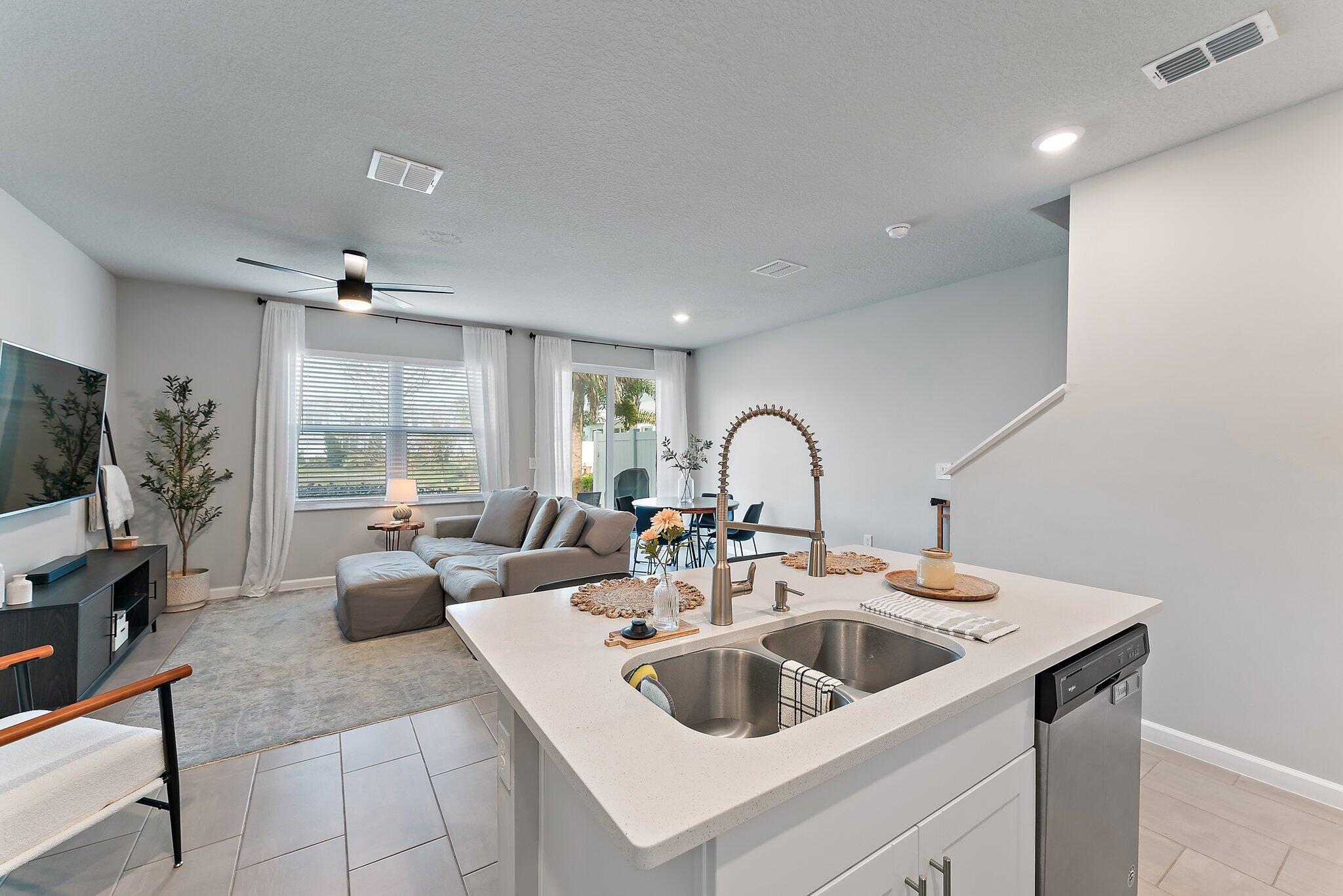 385 SE Sea Hunt Way, Stuart