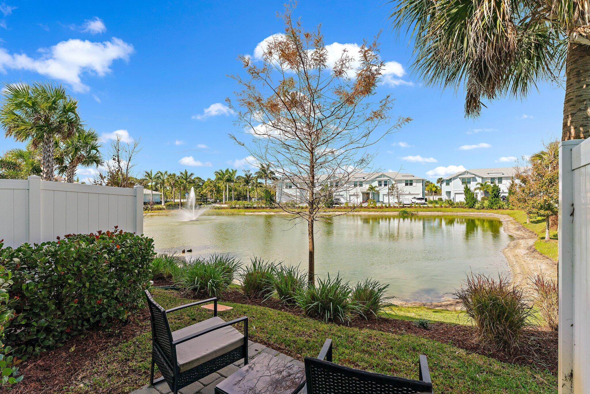 385 SE Sea Hunt Way, Stuart