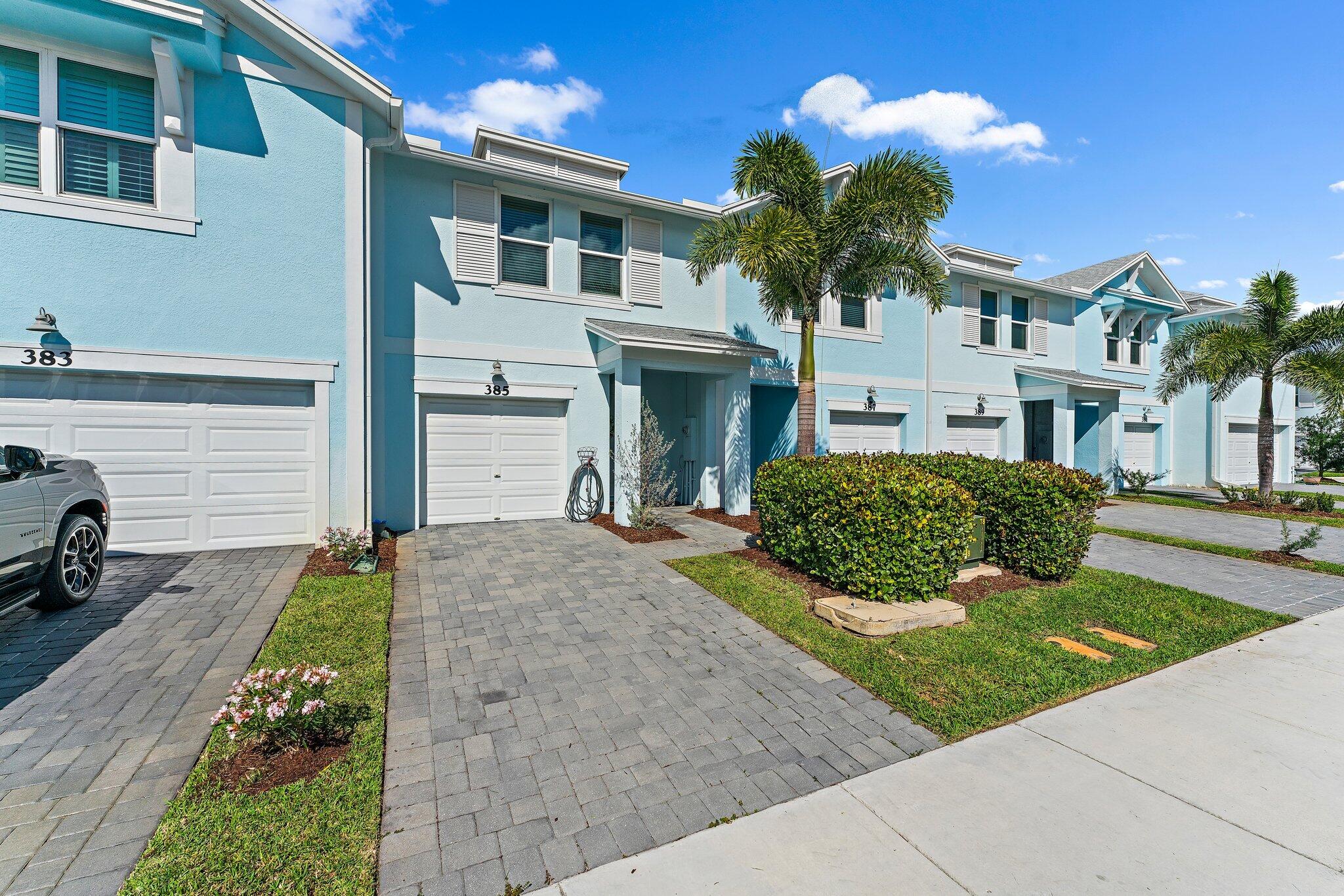 385 SE Sea Hunt Way, Stuart