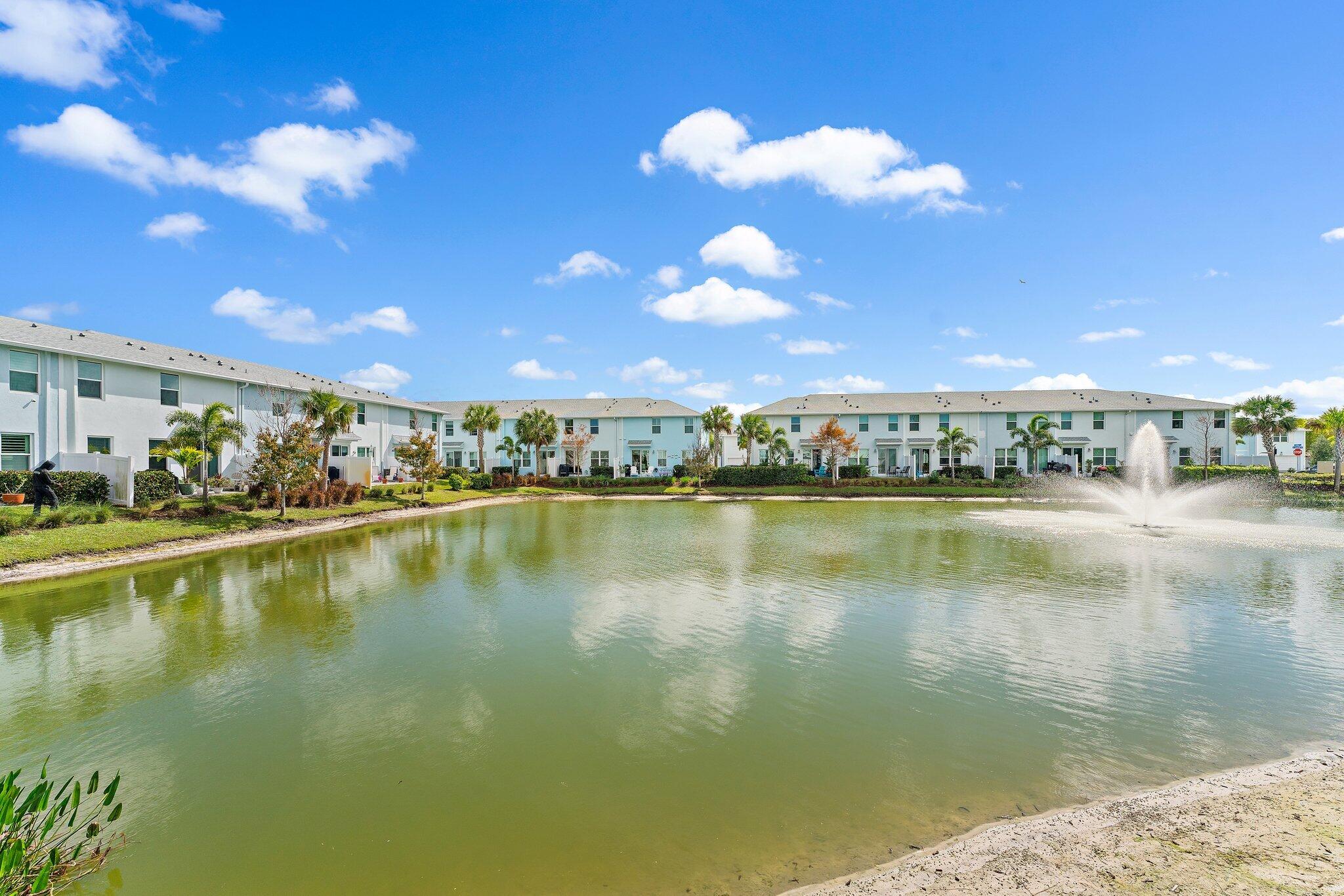 385 SE Sea Hunt Way, Stuart