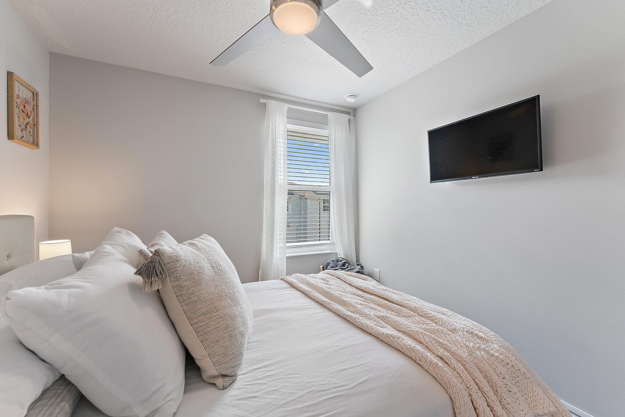 385 SE Sea Hunt Way, Stuart