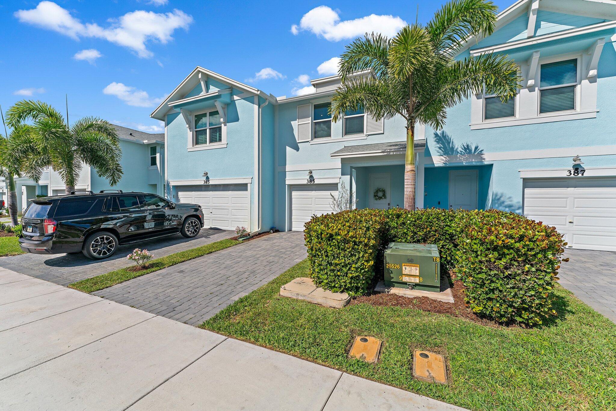 385 SE Sea Hunt Way, Stuart