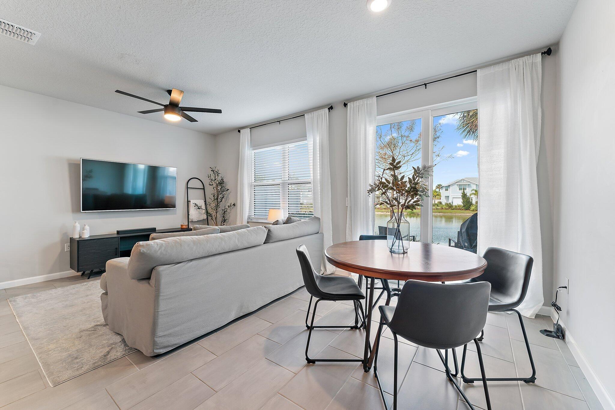 385 SE Sea Hunt Way, Stuart