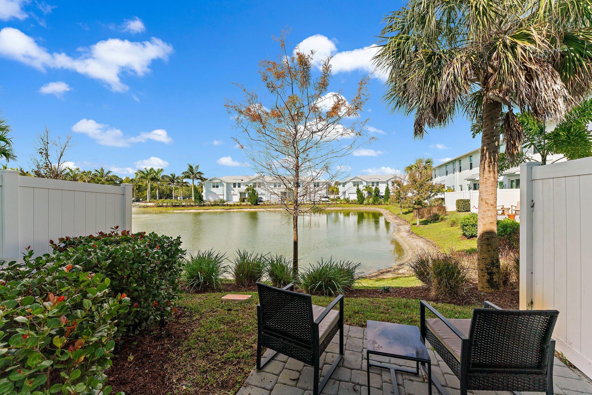 385 SE Sea Hunt Way, Stuart