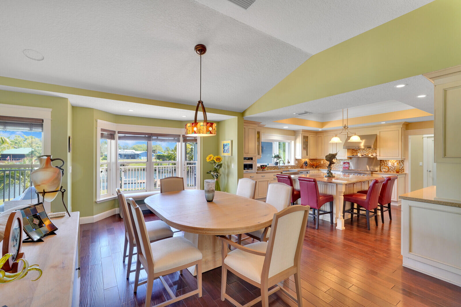 821 SW Pine Tree Lane, Palm City