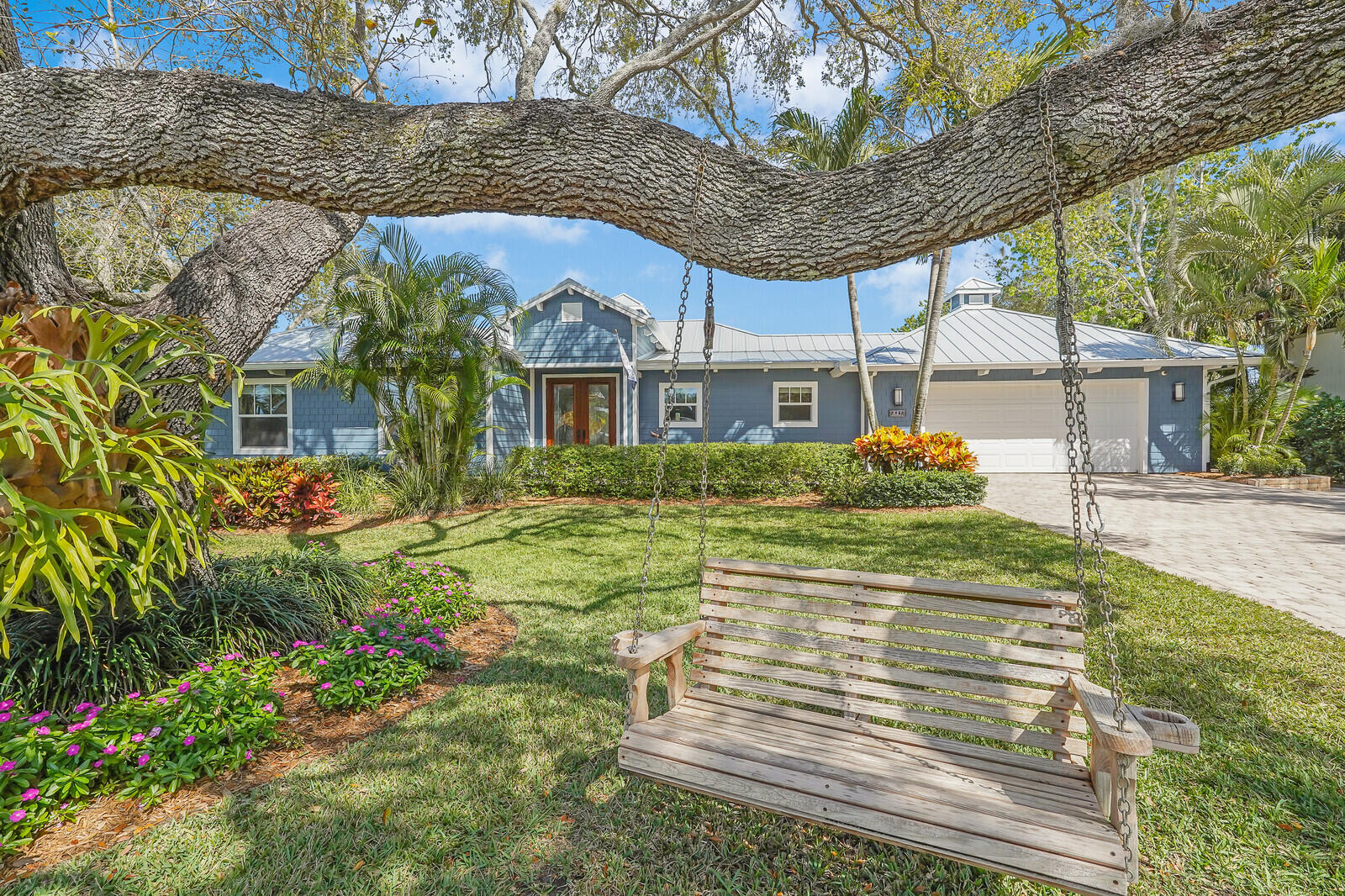 821 SW Pine Tree Lane, Palm City