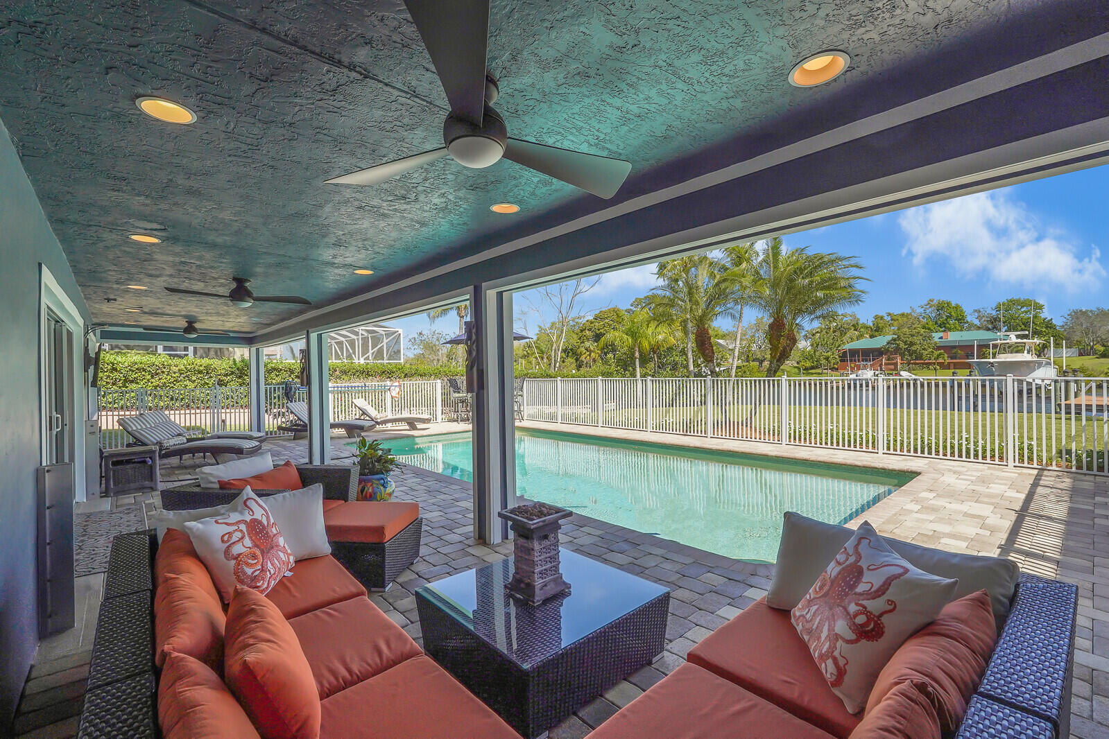 821 SW Pine Tree Lane, Palm City