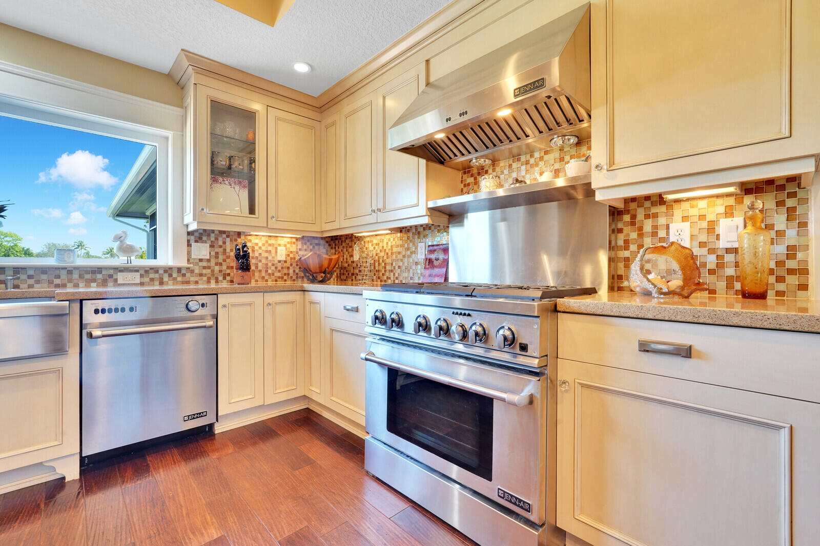 821 SW Pine Tree Lane, Palm City