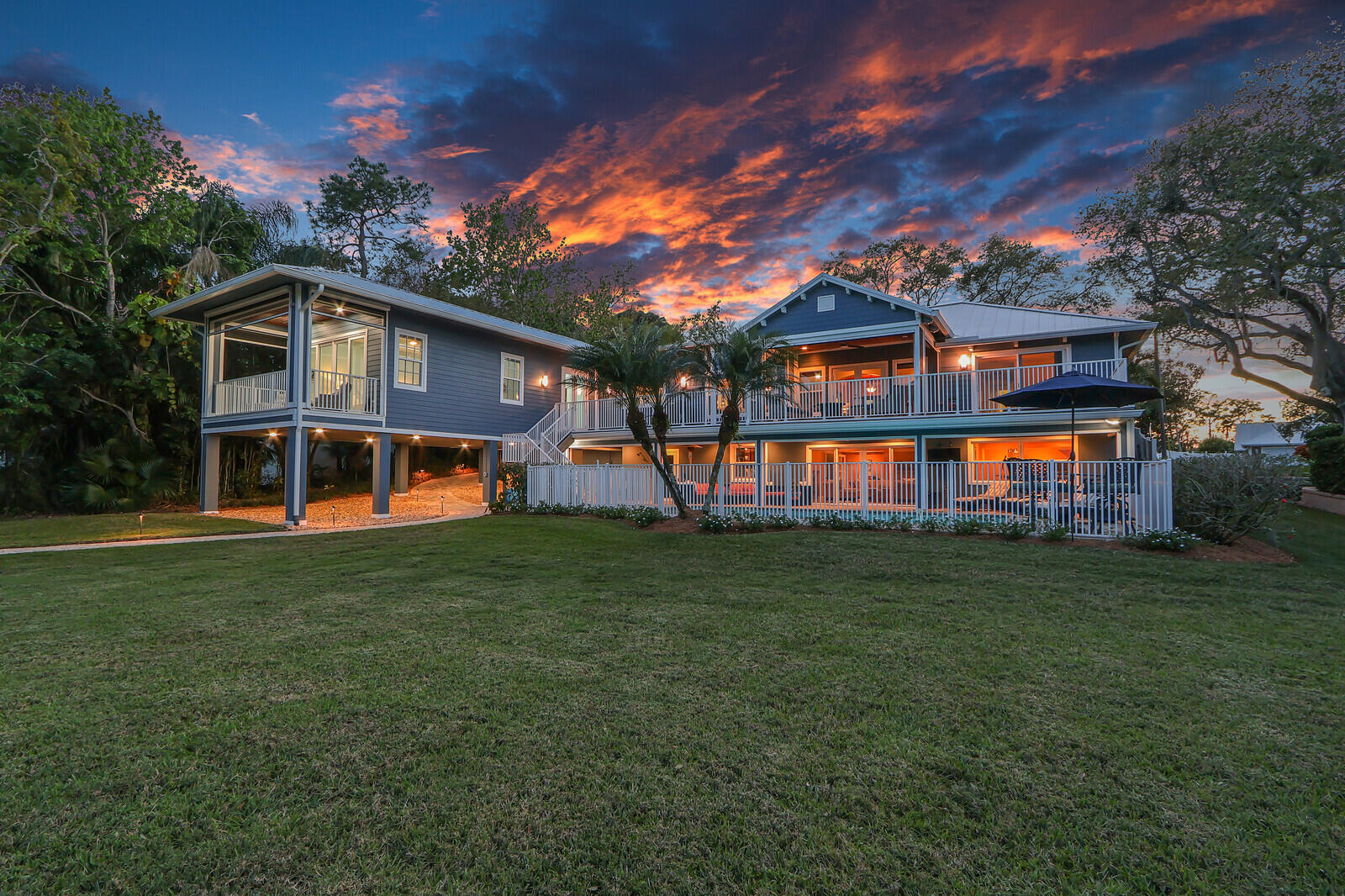 821 SW Pine Tree Lane, Palm City