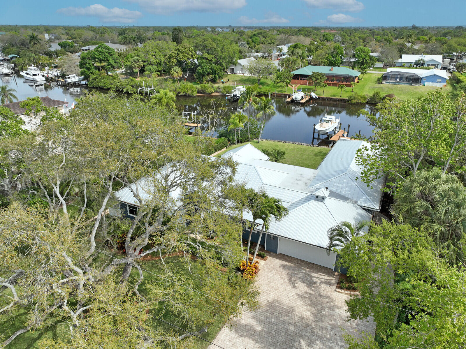 821 SW Pine Tree Lane, Palm City