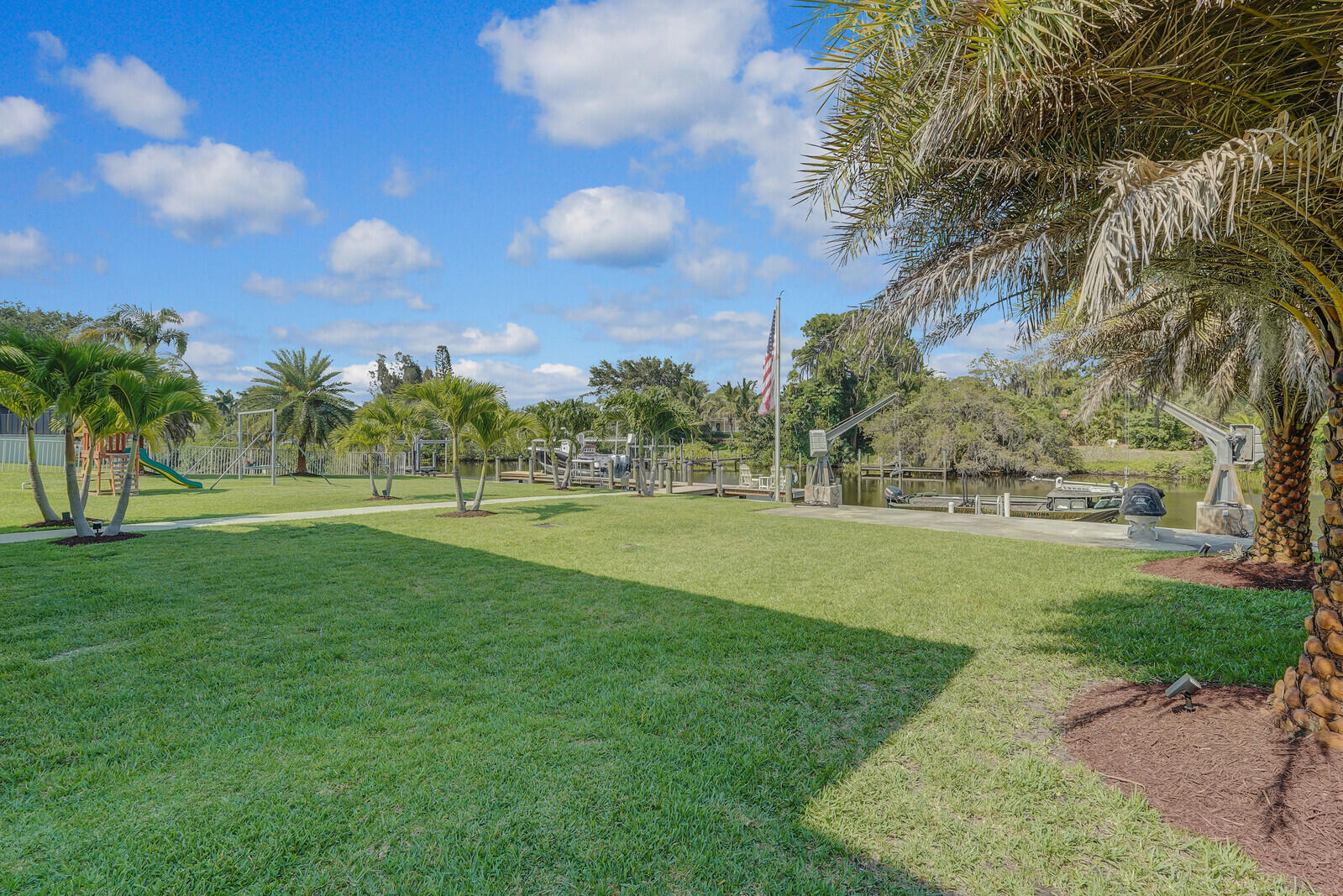 921 SW Pine Tree Lane, Palm City