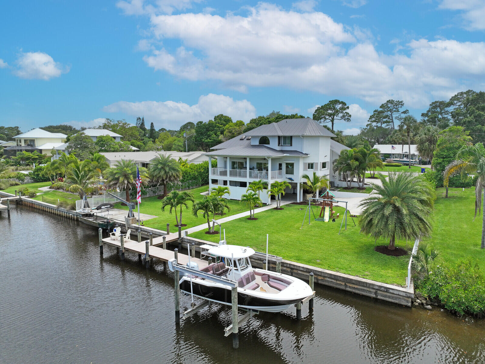 921 SW Pine Tree Lane, Palm City