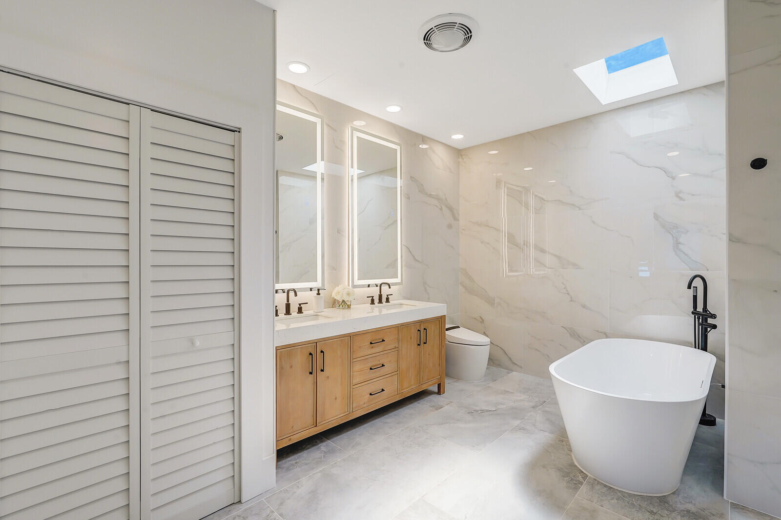 921 SW Pine Tree Lane, Palm City