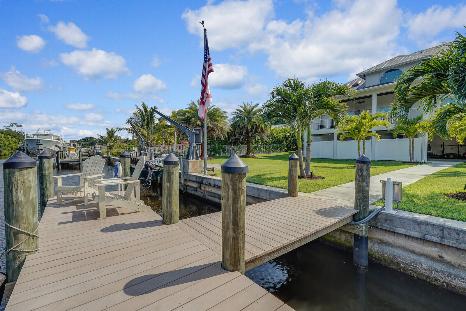 921 SW Pine Tree Lane, Palm City