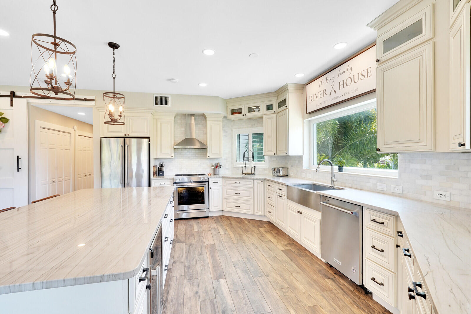 921 SW Pine Tree Lane, Palm City