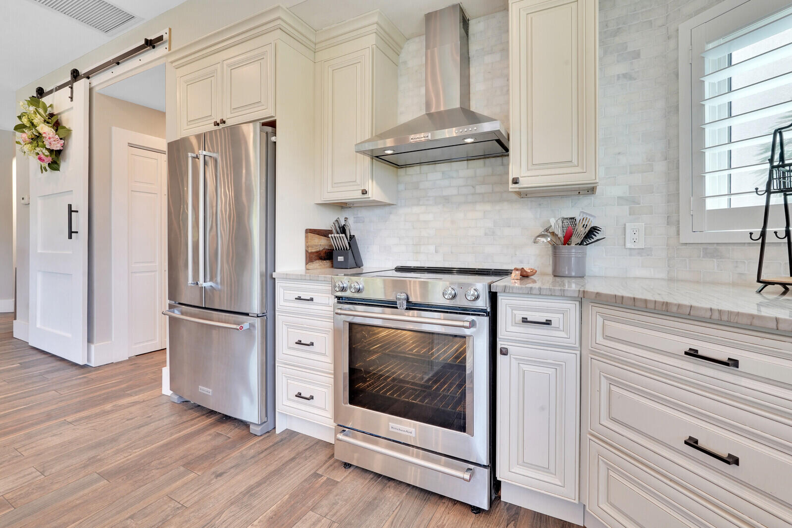 921 SW Pine Tree Lane, Palm City