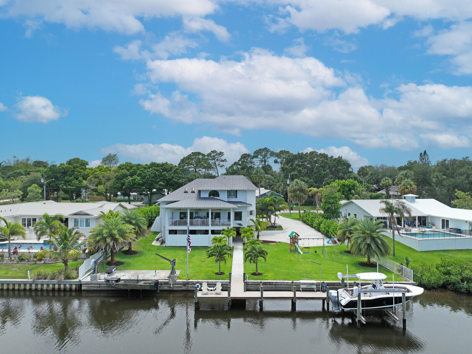 921 SW Pine Tree Lane, Palm City