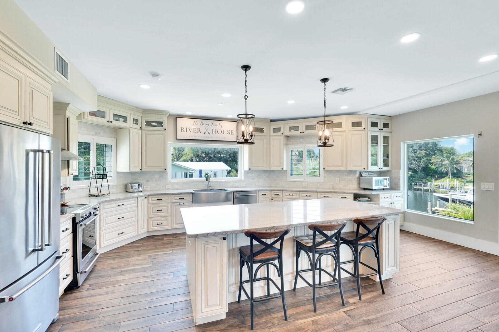 921 SW Pine Tree Lane, Palm City