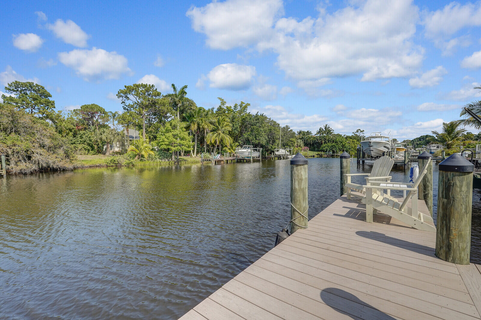 921 SW Pine Tree Lane, Palm City