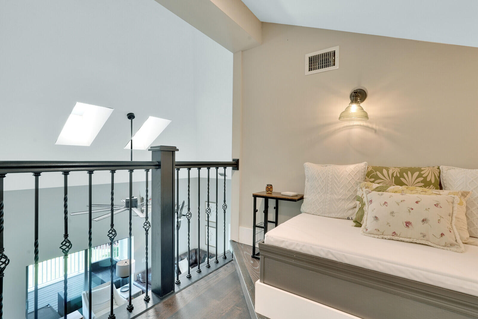 921 SW Pine Tree Lane, Palm City