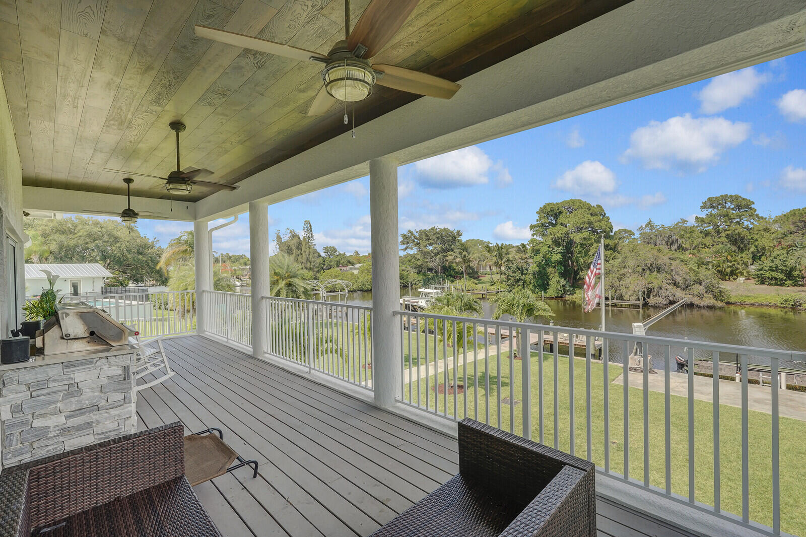 921 SW Pine Tree Lane, Palm City