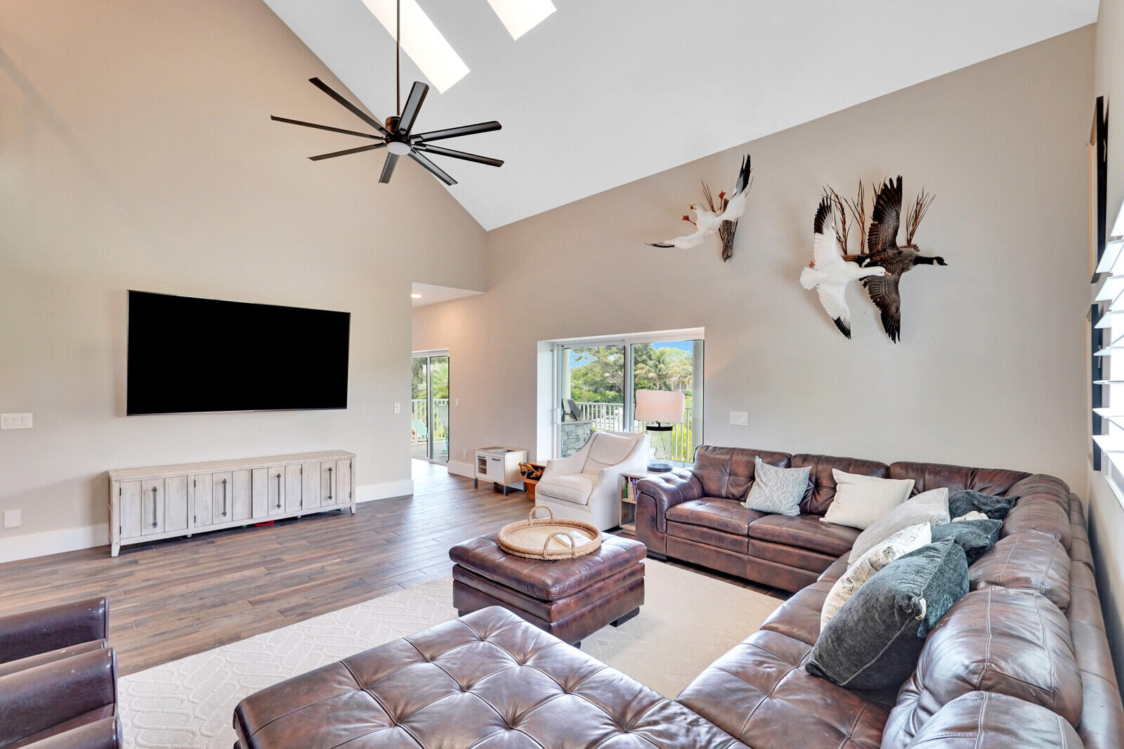 921 SW Pine Tree Lane, Palm City